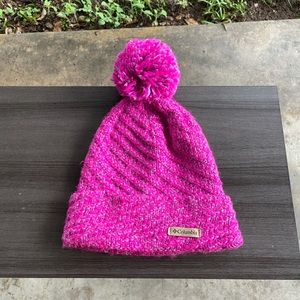 Hot pink Columbia hat.